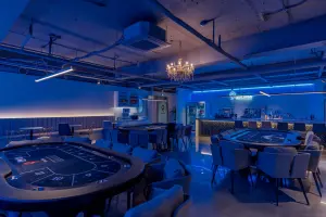 블루라이팅 프리미엄 홀덤펍 나인홀덤 시공